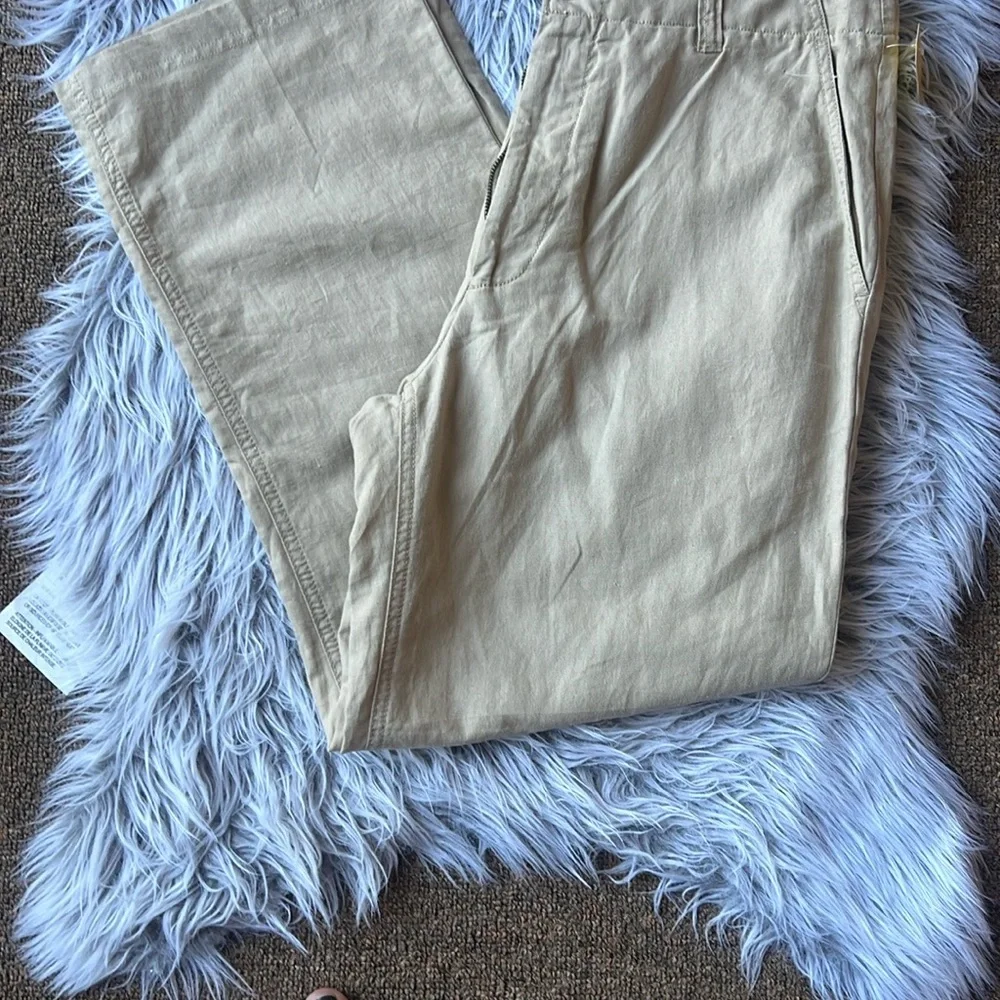 J. Crew Tan Chinos Classic Style, elegant and casual